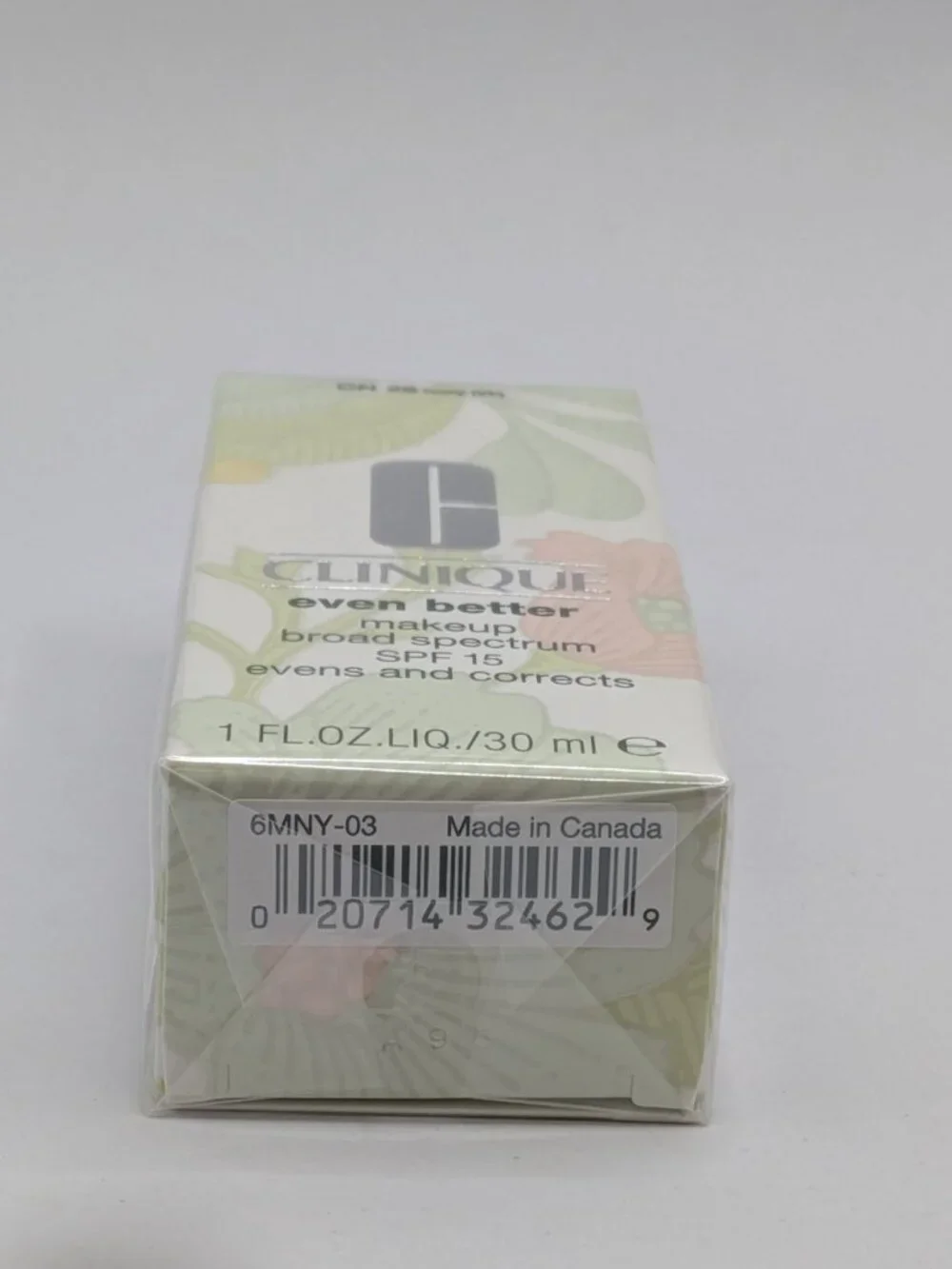 Clinique CN 28 Ivory Even Better Makeup Foundation SPF 15 Sealed